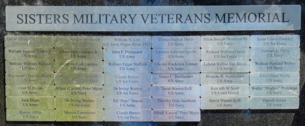 SISTERS MILITARY VETERANS MEMORIAL PLAQUE