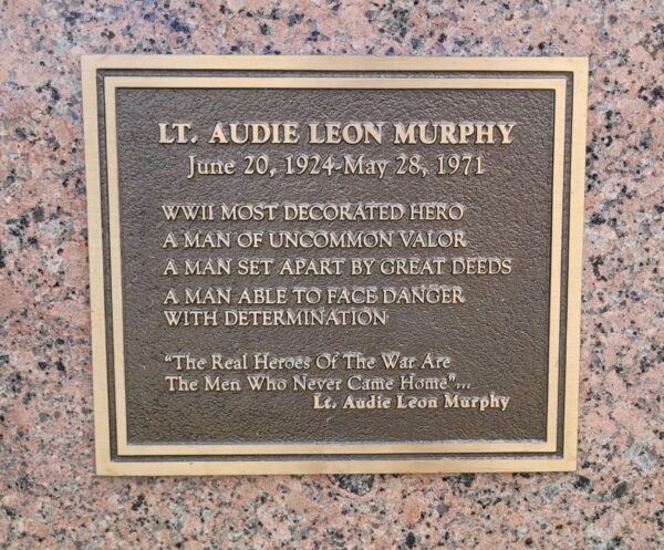 LT. AUDIE LEON MURPHY MEDAL OF HONOR WAR MEMORIAL PLAQUE