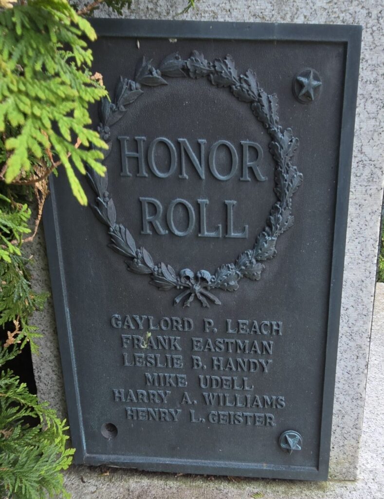 SCHOOLCRAFT COUNTY WORLD WAR HONOR ROLL MEMORIAL PLAQUE D