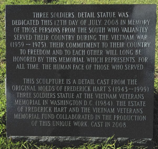 APALACHIOLA THREE SOLDIERS DETAIL STATUE WAR MEMORIAL STONE
