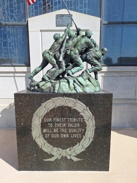 CEDAR RAPIDS WAR VETERANS MEMORIAL