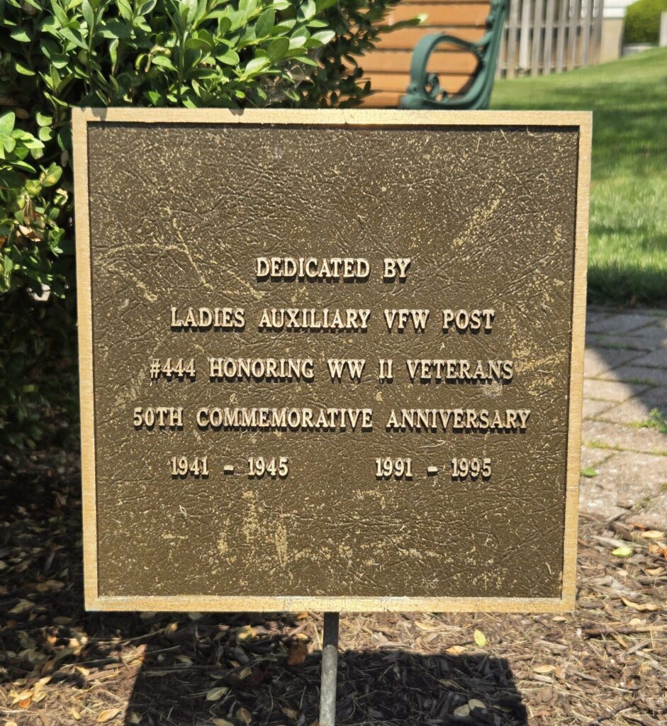 LADIES AUXILIARY VFW POST #444 MEMORIAL LAMP LIGHT PLAQUE