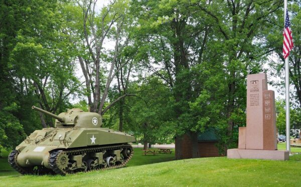 CUYUNA RANGE ARMED FORCES MEMORIAL