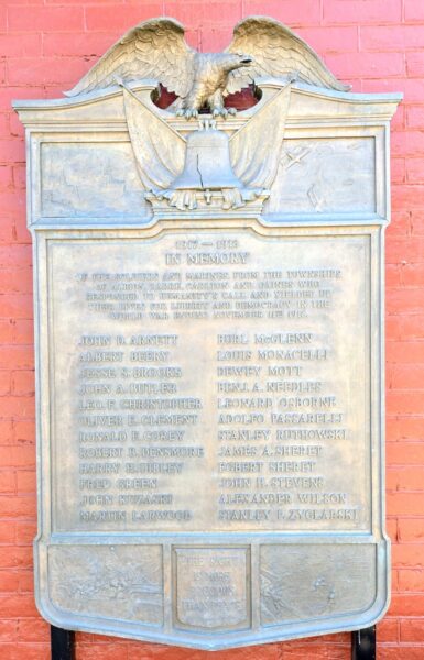 ALBION, BARRE, CARLTON AND GAINES WORLD WAR MEMORIAL PLAQUE
