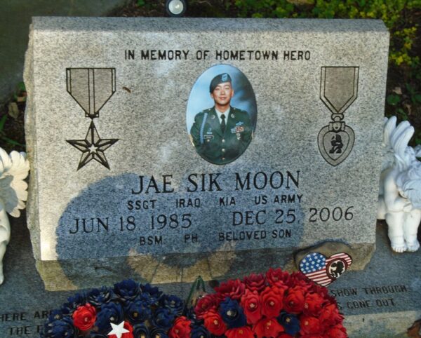 JAE SIK MOON WAR MEMORIAL STONE