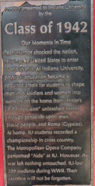 CLASS OF 1942 OUR MOMENTS IN TIME WAR MEMORIAL CLOCK PLAQUE