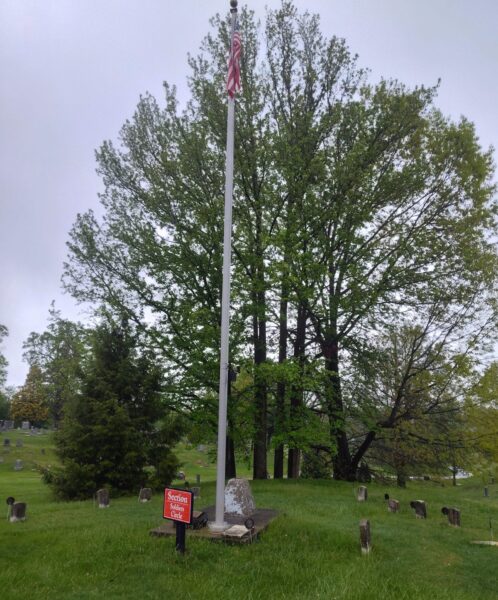 DEDICATED IN GRATITUDE TO THE ARMERICAN VETERAN MEMORIAL FLAGPOLE SOLDIERS CIRCLE