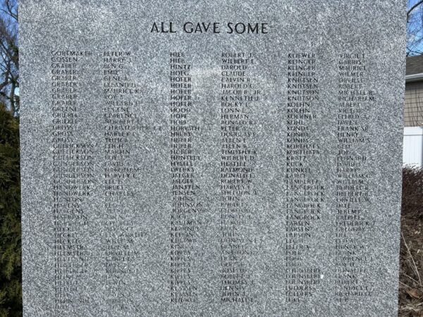 MARION VETERANS MEMORIAL STONE D
