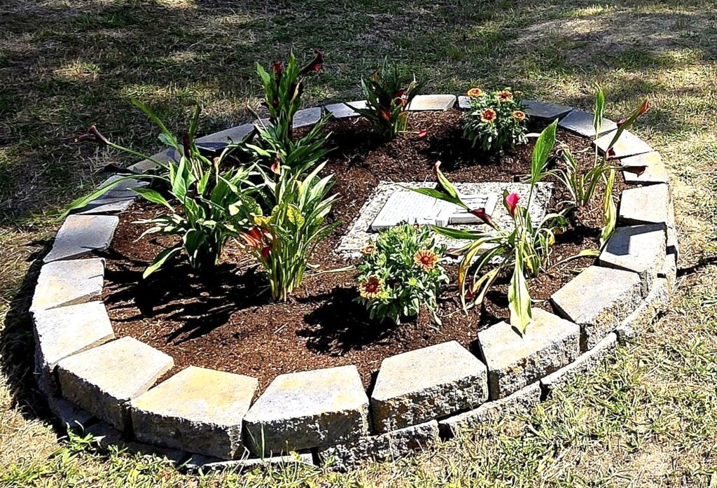 CHEWELAH PIONEER CEMETERY NEVER FORGET GARDEN MEMORIAL