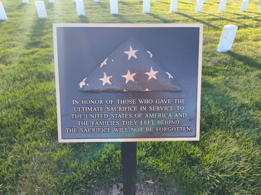 DAYTON  NATIONAL CEMETERY VETERANS MEMORIAL PLAQUE