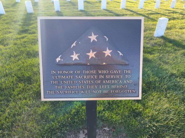 DAYTON  NATIONAL CEMETERY VETERANS MEMORIAL PLAQUE