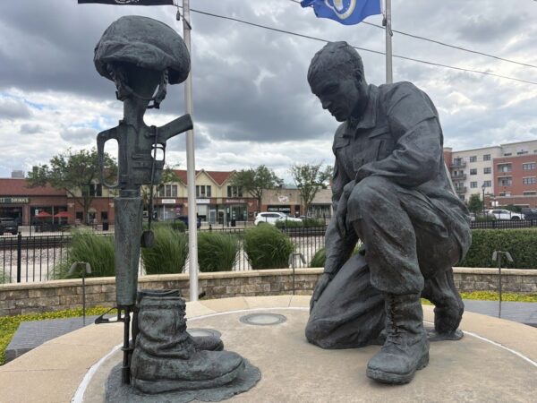 ROSELLE WAR VETERANS MEMORIAL STATUE