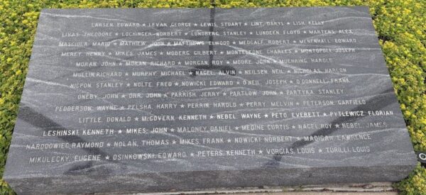 ROSELLE WAR VETERNS MEMORIAL STONE D
