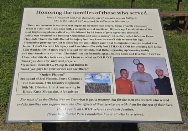 HONORING THE FAMILIES OF THOSE WHO SERVED MEMORIAL PLAQUE