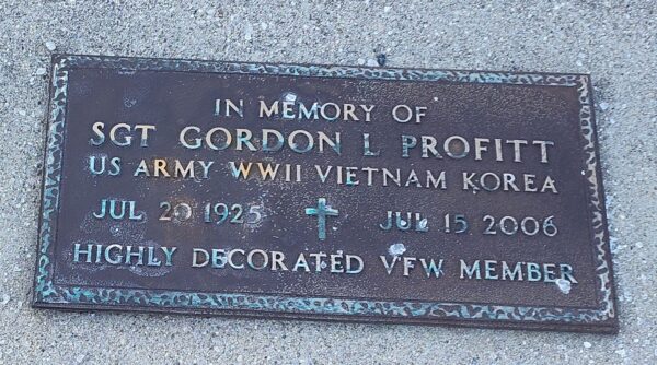 SGT GORDON L PROFITT WAR MEMORIAL PLAQUE