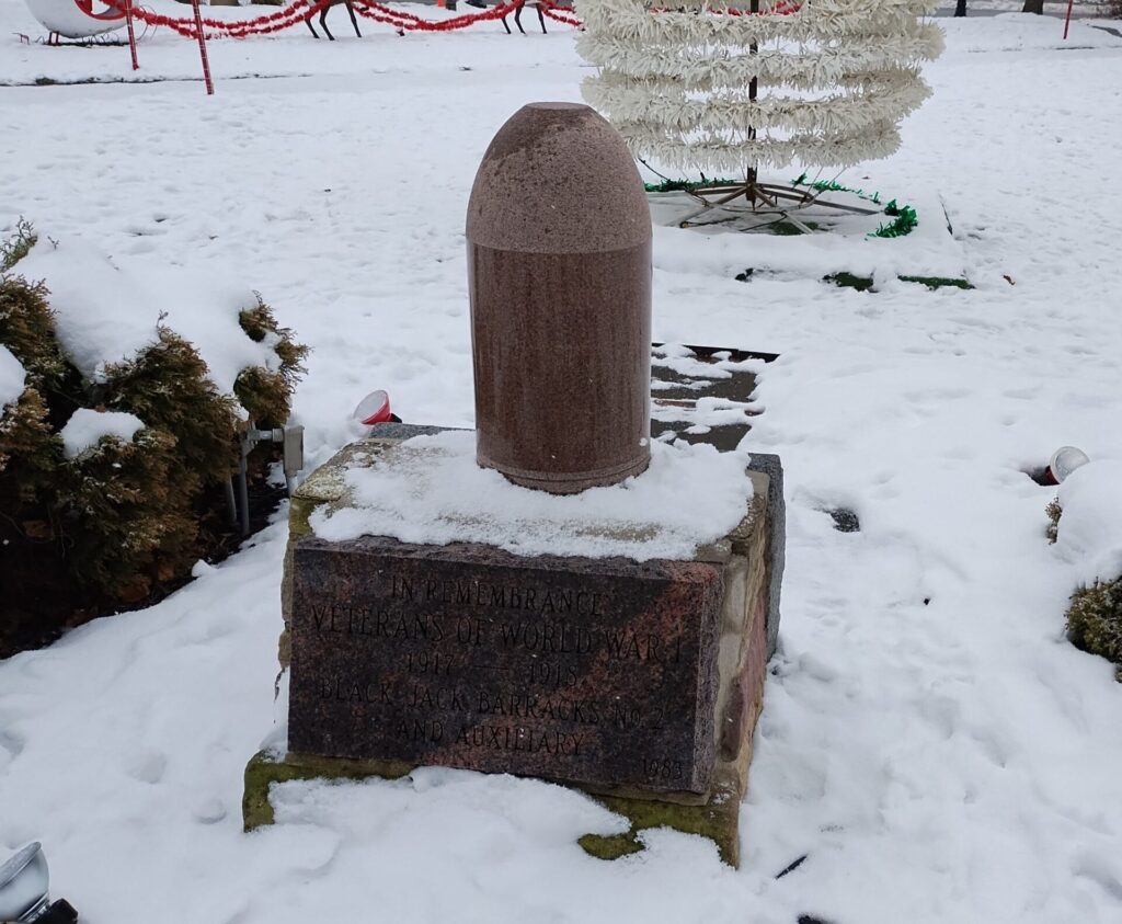 IN REMEMBRANCE OF VETEANS OF WORLD WAR I MEMORIAL