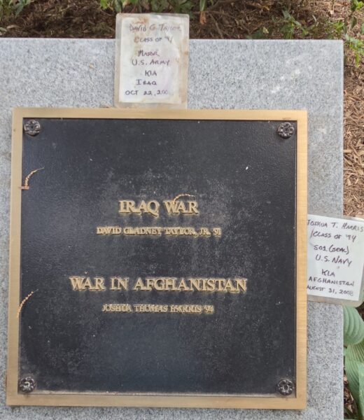 DAVIDSON COLLEGE WAR VETERANS MEMORIAL PLAQUE E