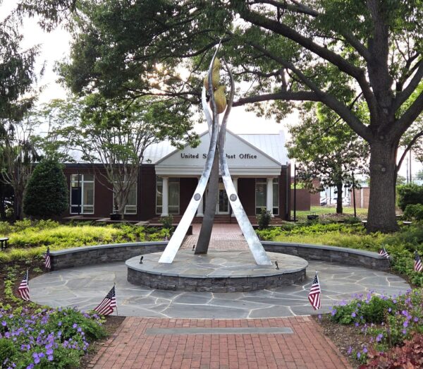 DAVIDSON VETERANS MONUMENT