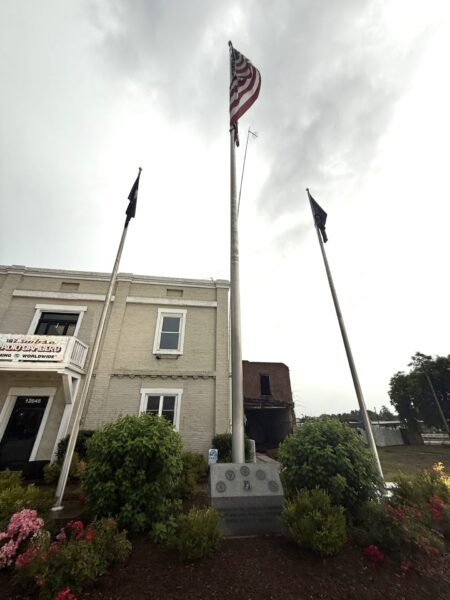 BAMBERG COUNTY VETERANS MEMORIAL FLAGPOLE