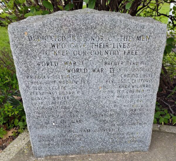 WICKLIFFE WAR VETERANS MEMORIAL