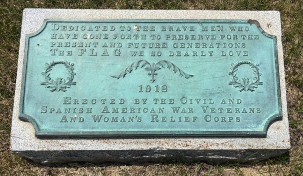 VETERANS MEMORIAL FLAG PLAQUE