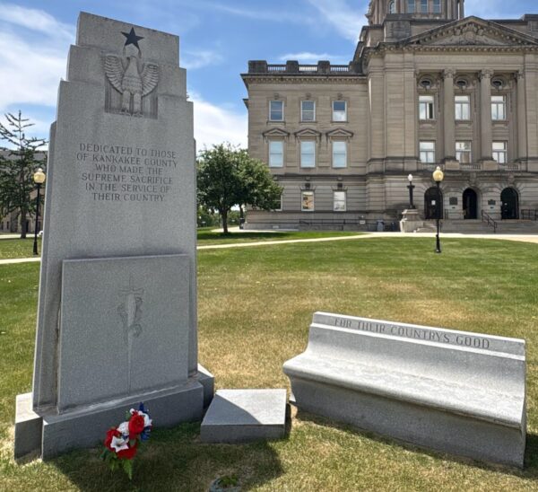 KANKAKEE COUNTY SUPREME SACRIFICE WAR MEMORIAL