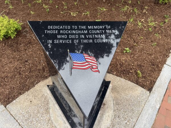 ROCKINGHAM COUNTY SUPREME SACRIFICE VIETNAM WAR MEMORIAL TOP