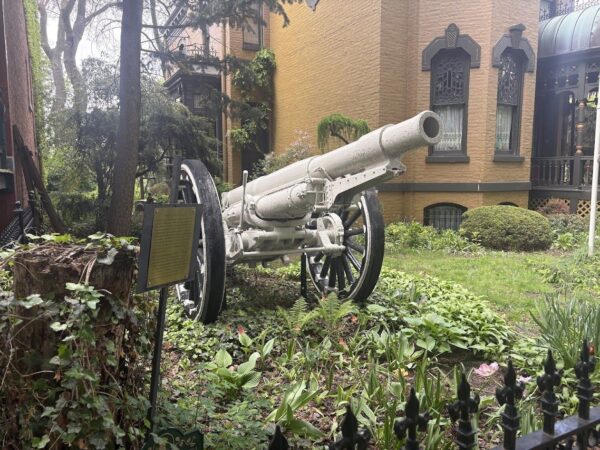 MODEL 1912 4.7 INCH HOWITZER WAR MEMORIAL