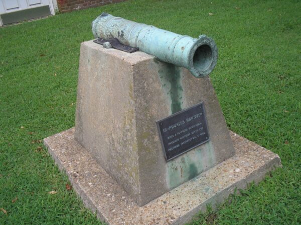 12-POUNDER HOWITZER WAR MEMORIAL