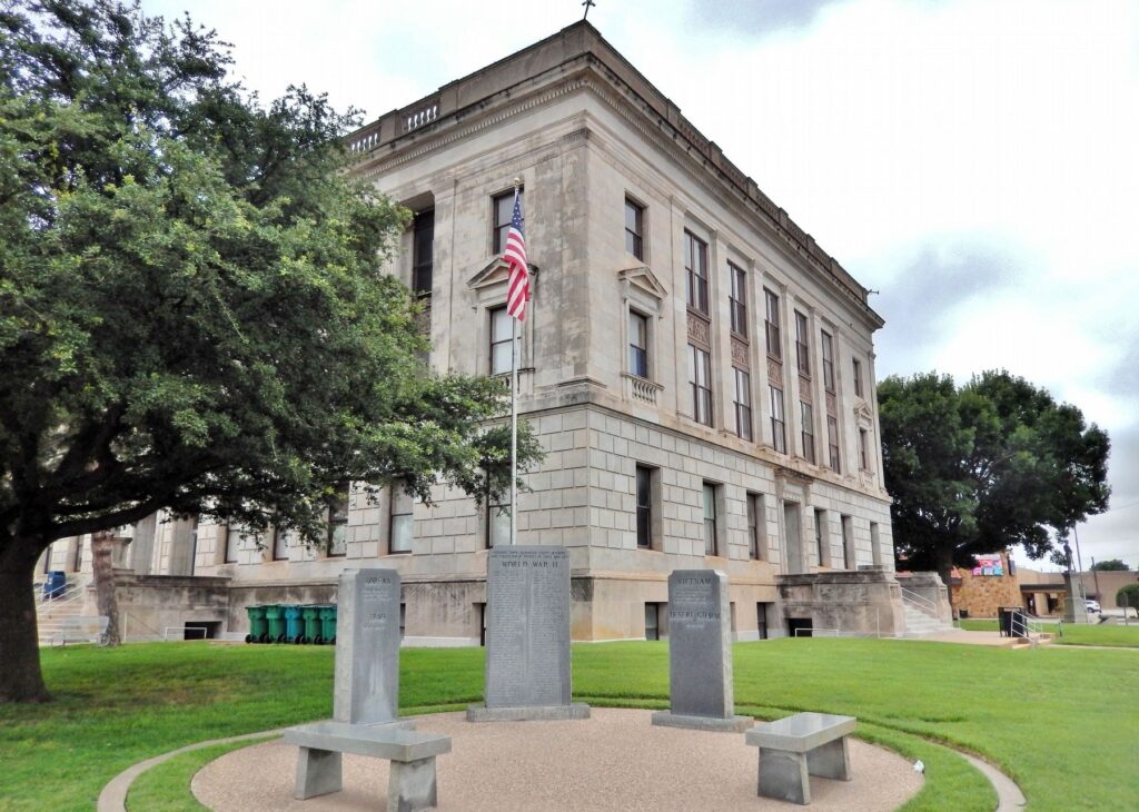 WILBARGE COUNTY WAR VETERANS MEMORIAL