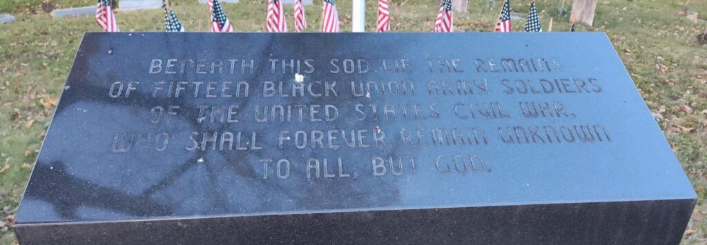U.S.A. G.A.R. CIVIL WAR VETERANS MEMORIAL CIRCLE CENTER STONE TOP