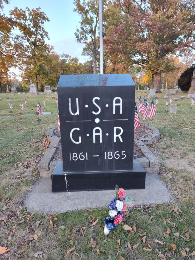 U.S.A. G.A.R. CIVIL WAR VETERANS MEMORIAL CIRCLE CENTER STONE