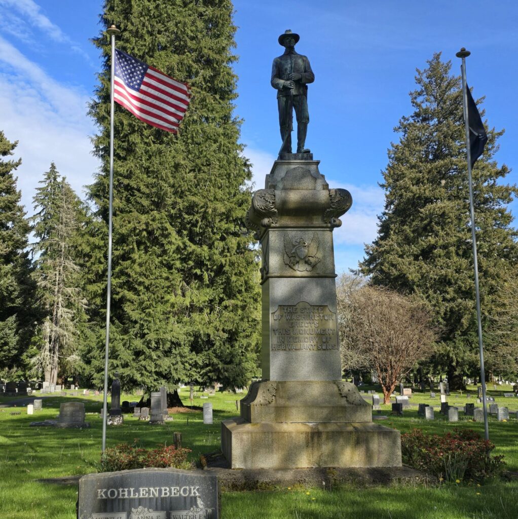 THE STATE OF WASHINGTON IN MEMORY OF HER VALIANT SONS MONUMENT