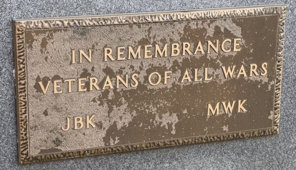 IN REMEMBRANCE VETERANS OF ALL WARS MEMORIAL PLAQUE
