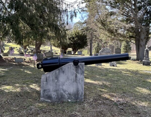 GROTON  RURAL CEMETERY VETERANS MEMORIAL CANNON
