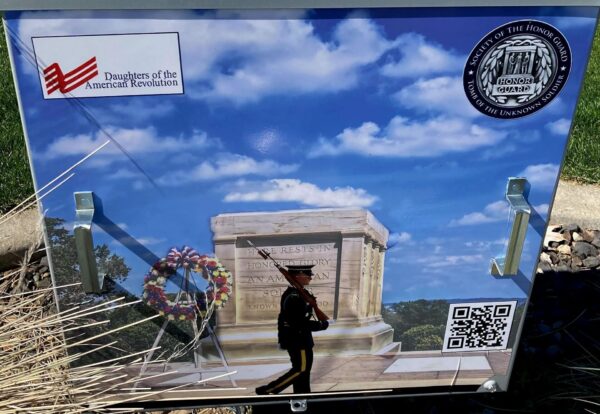 GREENACRES NEVER FORGET GARDEN WAR MEMORIAL PHOTO
