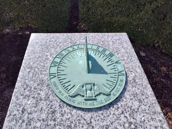 FORD MOTOR CO. CLEVELAND CASTING PLANT WORLD WAR II MEMORIAL SUNDIAL